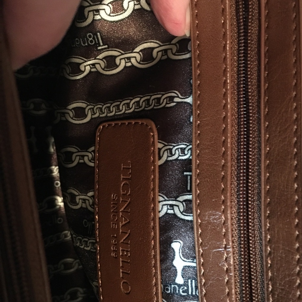 Tignanello hand bag - Picture 9 of 12